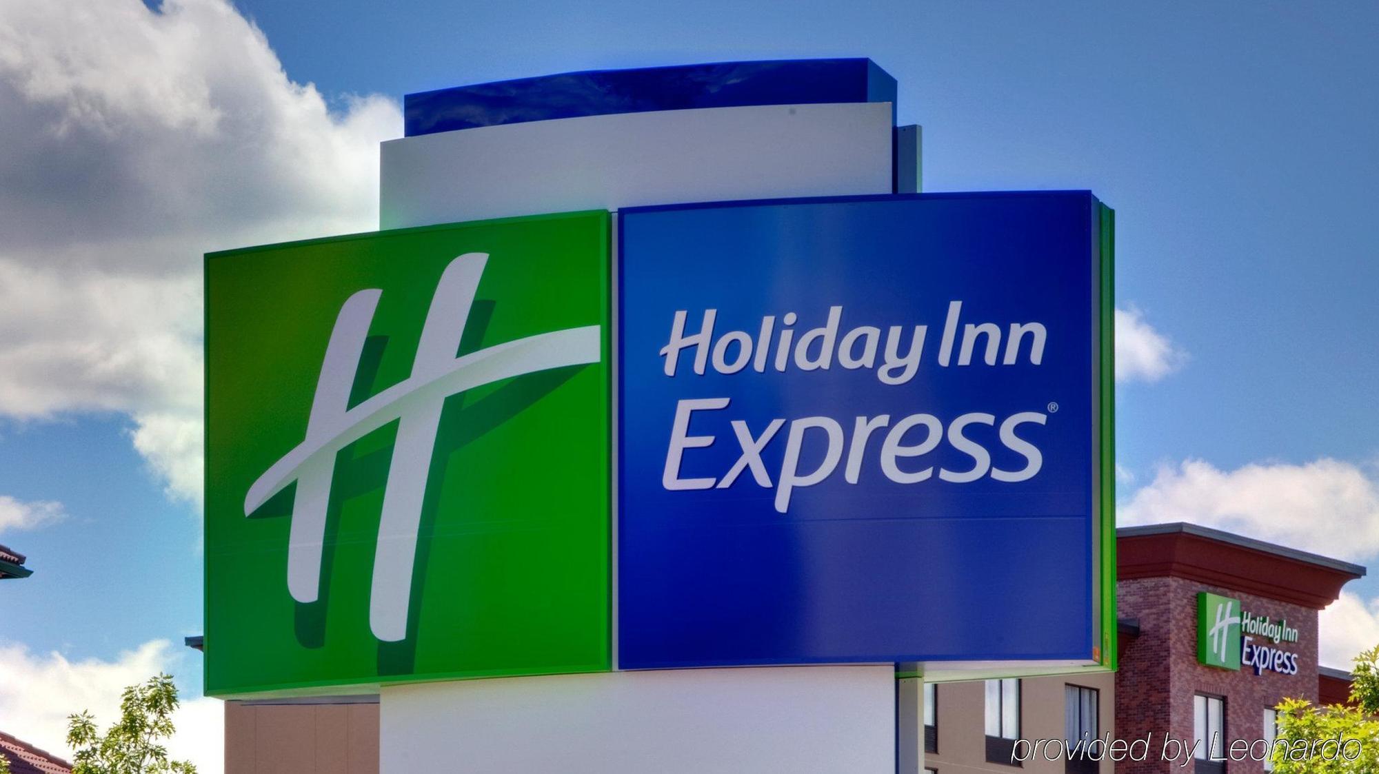Holiday Inn Express & Suites Halifax - Bedford By Ihg Buitenkant foto