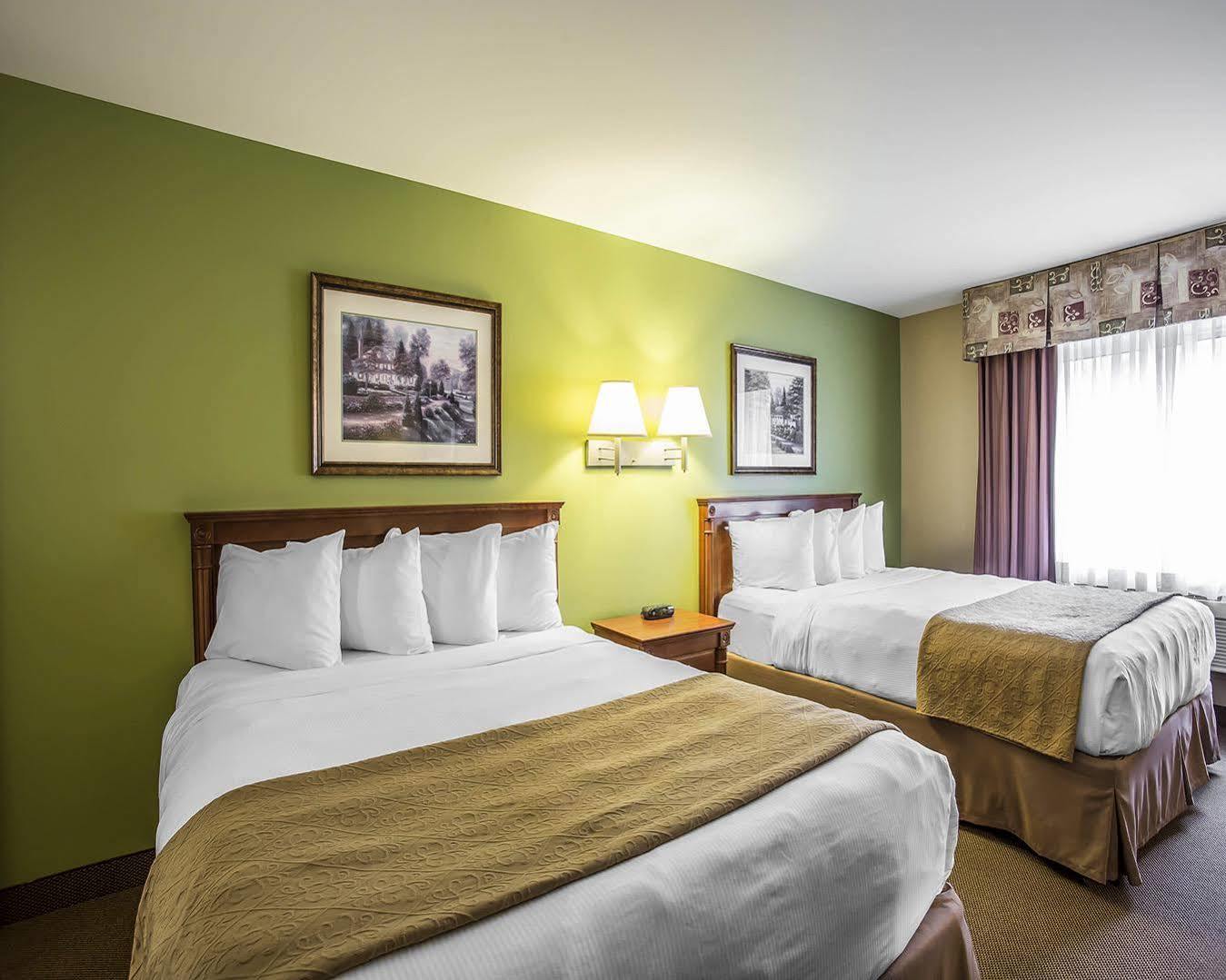 Holiday Inn Express & Suites Halifax - Bedford By Ihg Buitenkant foto