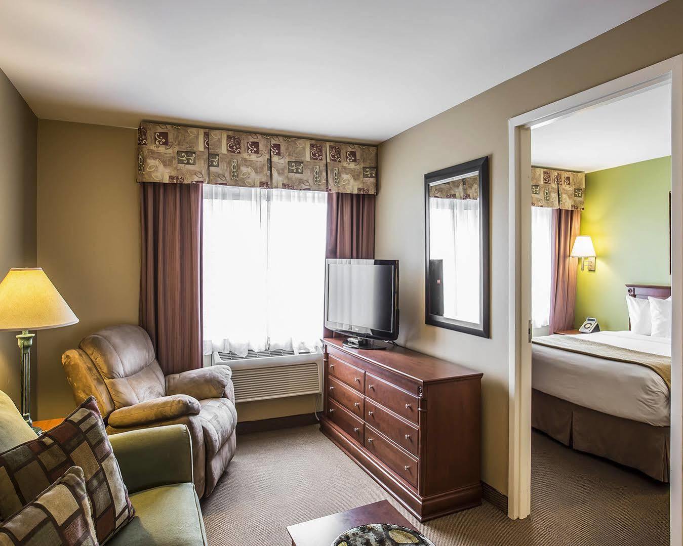 Holiday Inn Express & Suites Halifax - Bedford By Ihg Buitenkant foto